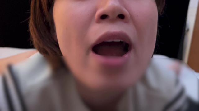 O bana kocaman bir oral seks yapan sapık bir adam.