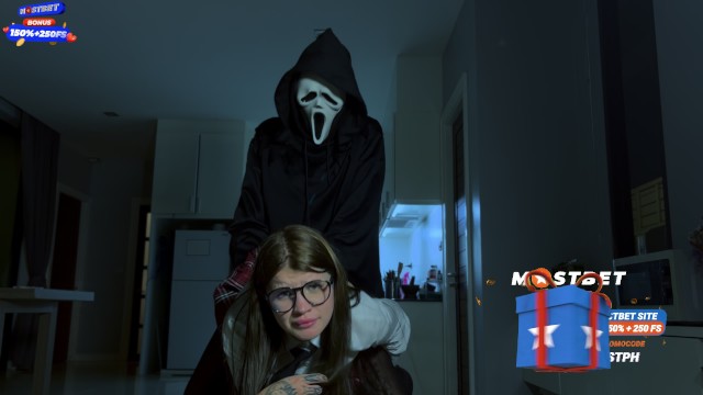 Çığlıklarla Sert Anal. "Çığlık" filminin porno parodisi