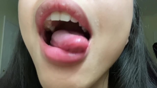 JOI Asyalı Sperm Çöp Kutusu Ağzındaki Penisini ve Fıtığını Okşaman İçin Yalvarıyor | Hinasmooth
