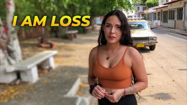 MAHALLEMDE KAYBETTİĞİM KOMŞUMU BULUYORUM VE ONU SİKİYORUM – İSPANYOLCA PORNO