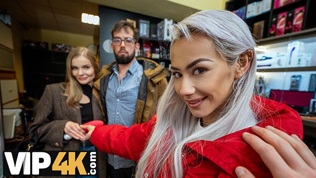 VIP4K. Ben ve Veronica Leal sahte sapık kralın kızı Fibi Euro'yu becerdik ve onun toplarıyla oynadık