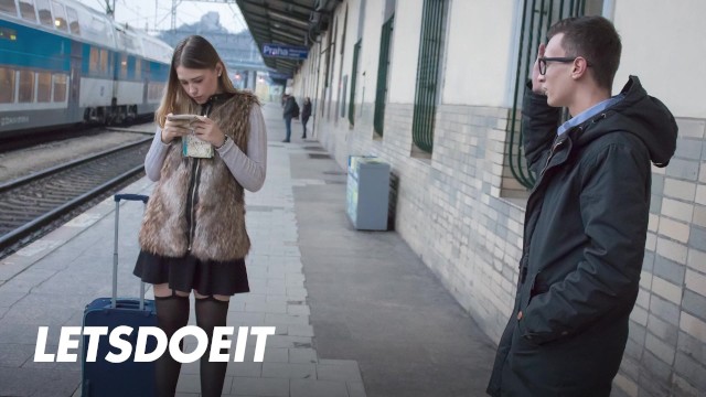 Selvaggia Hızlı Bir POV Bağlantısı İçin Yakalandı – LETSDOEIT